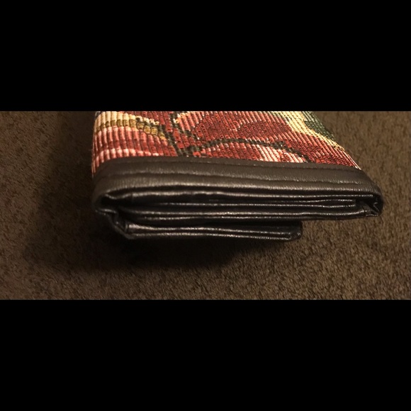 Floral Multicolor Wallet - Picture 4 of 5